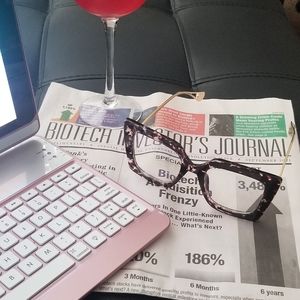 Fashionable Elegant Frames and Eyewear